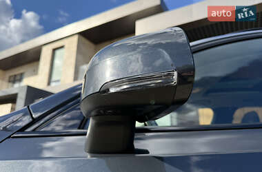 Универсал Volvo V90 Cross Country 2020 в 