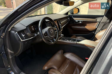 Универсал Volvo V90 Cross Country 2020 в 