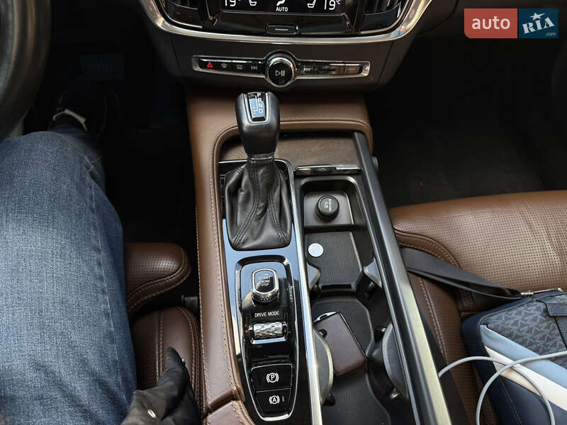 Універсал Volvo V90 Cross Country 2020 в Одесі фото 34 Універсал Volvo V90 Cross Country 2020 в Одесі