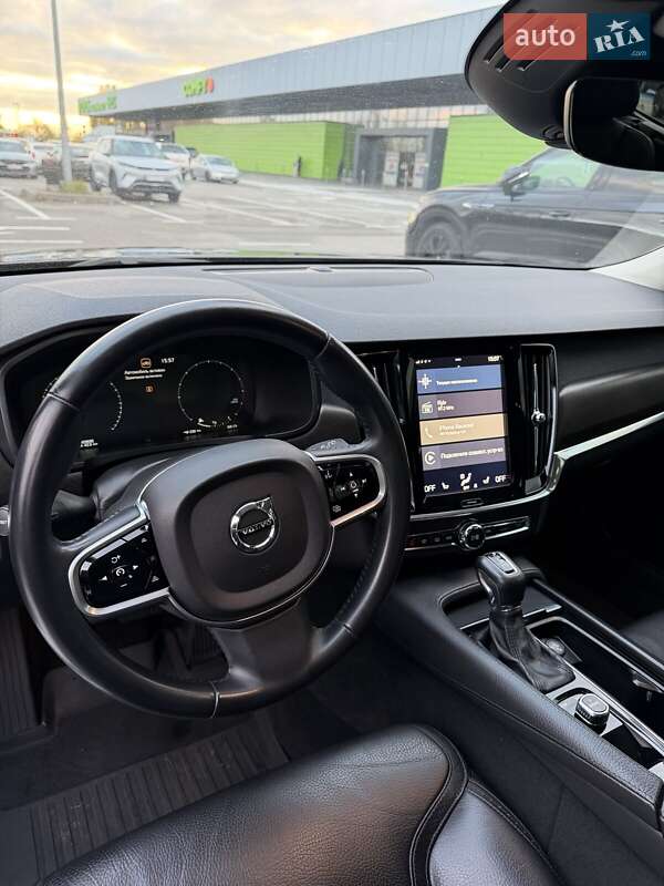 Универсал Volvo V90 Cross Country 2017 в Киеве фото 8 Универсал Volvo V90 Cross Country 2017 в Киеве