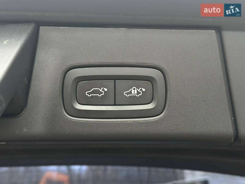 Универсал Volvo V90 Cross Country 2018 в Черкассах фото 13 Универсал Volvo V90 Cross Country 2018 в Черкассах