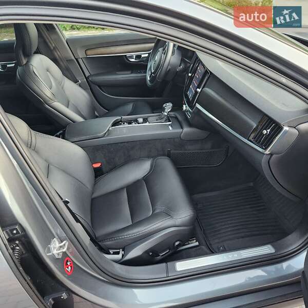 Универсал Volvo V90 Cross Country 2017 в Ивано-Франковске фото 25 Универсал Volvo V90 Cross Country 2017 в Ивано-Франковске