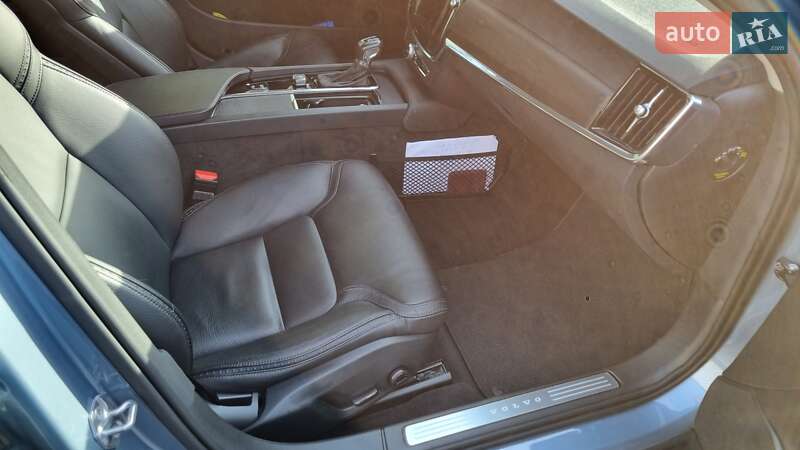 Универсал Volvo V90 Cross Country 2018 в Черкассах