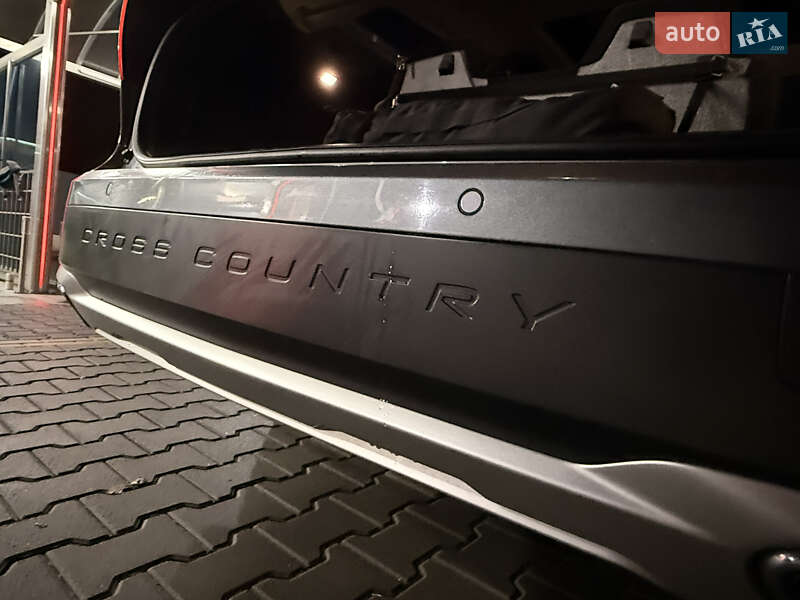 Универсал Volvo V90 Cross Country 2018 в Киеве