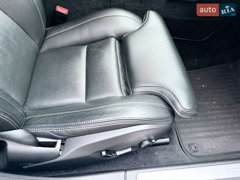 Універсал Volvo V90 Cross Country 2018 в Києві