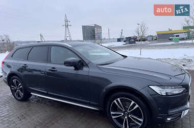 Универсал Volvo V90 Cross Country 2018 в Львове