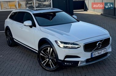 Универсал Volvo V90 Cross Country 2017 в Мукачево
