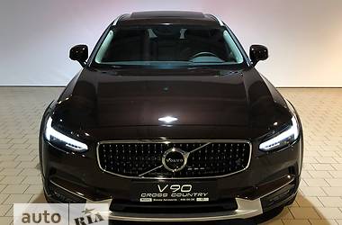 Универсал Volvo V90 2018 в Киеве