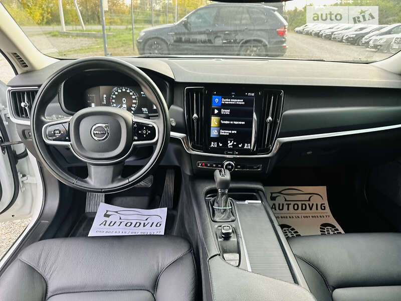 Универсал Volvo V90 2018 в Иршаве