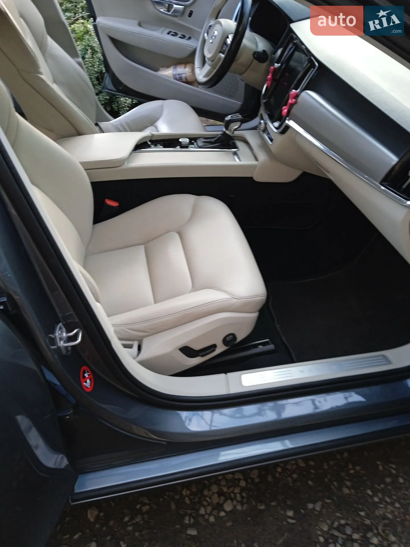 2017 Volvo V90 - мініатюра 8