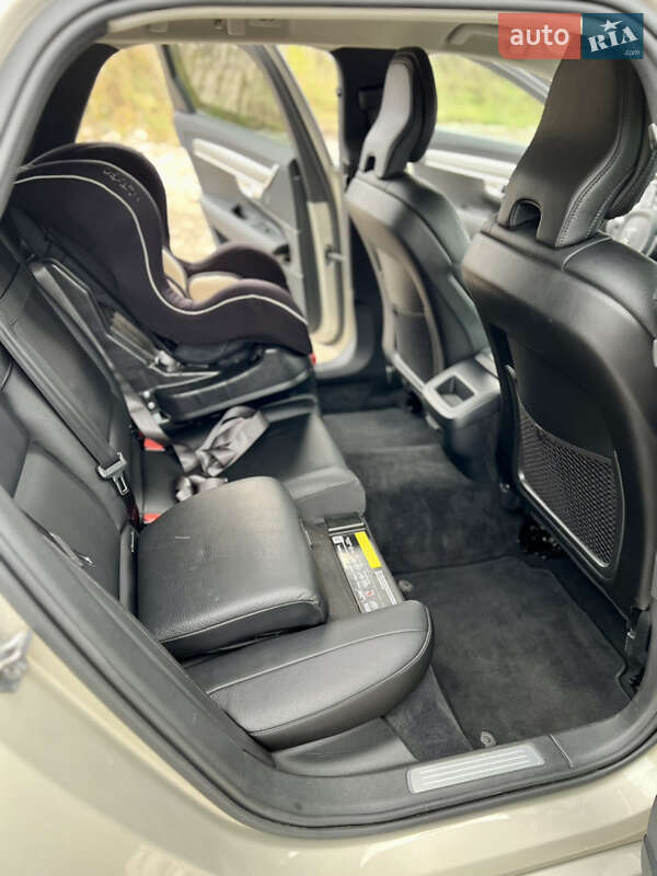 Универсал Volvo V90 2018 в Киеве