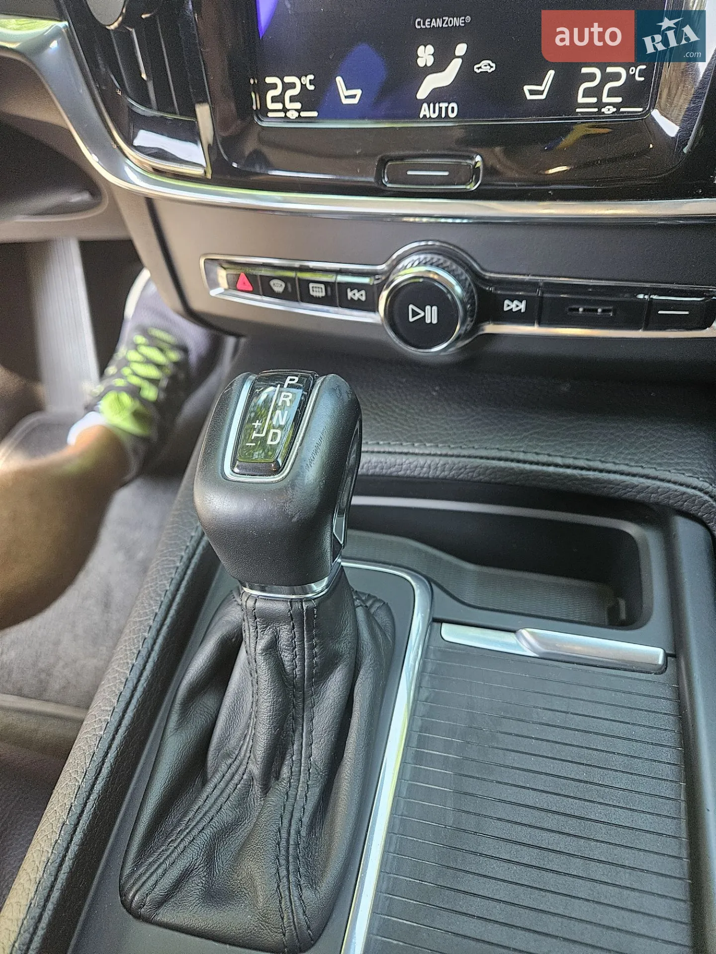 2017 Volvo V90 - мініатюра 8
