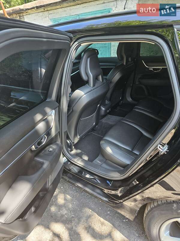 Універсал Volvo V90 2017 в Першотравенську