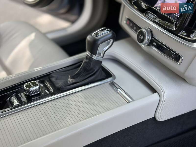 Универсал Volvo V90 2016 в Львове