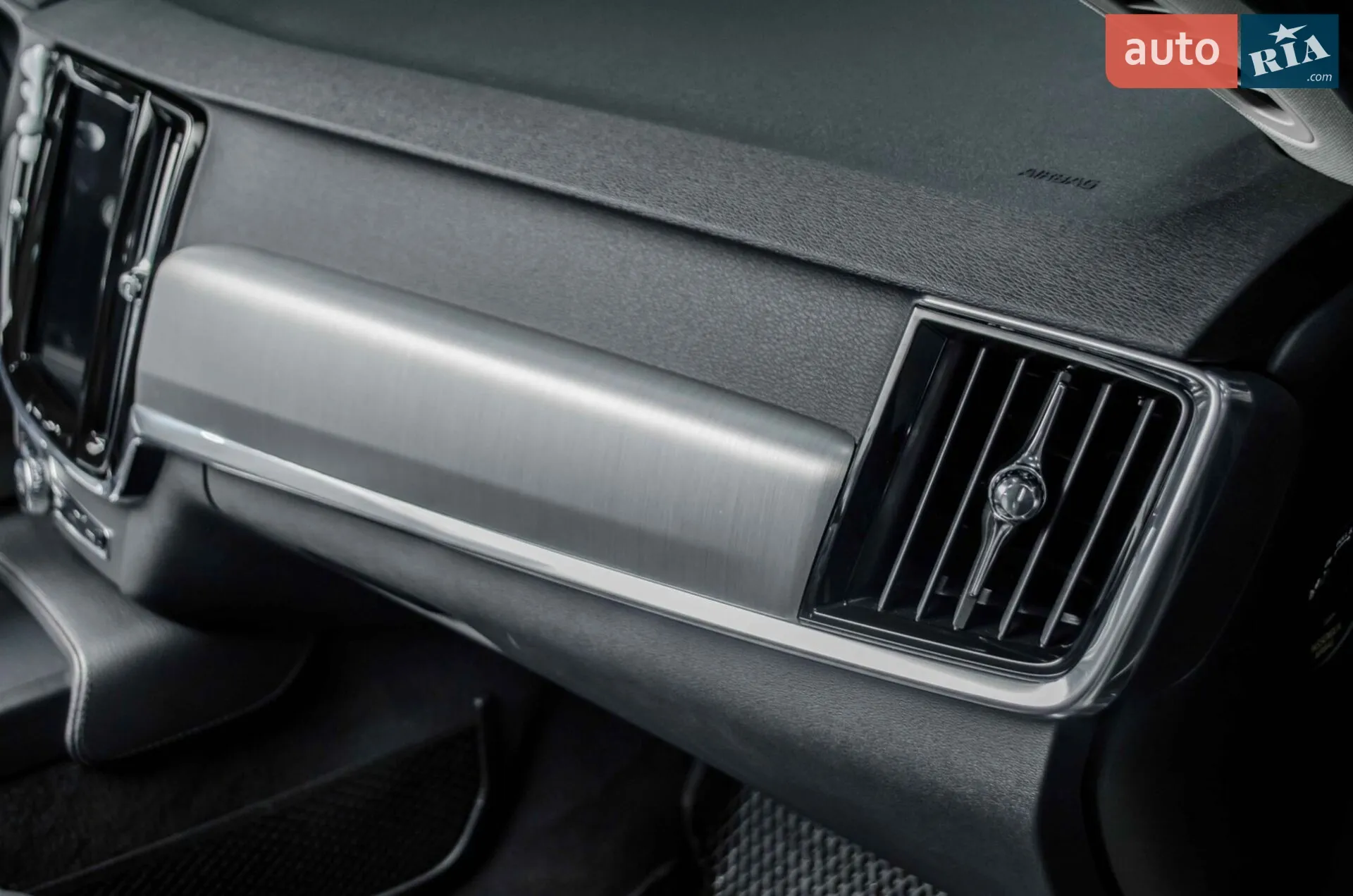 2017 Volvo V90 - мініатюра 16
