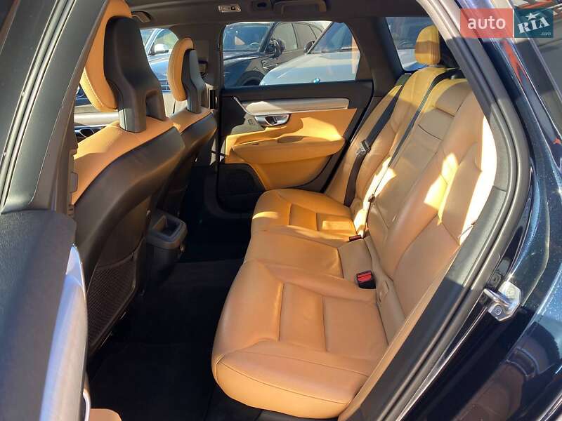 Универсал Volvo V90 2017 в Львове фото 18 Универсал Volvo V90 2017 в Львове