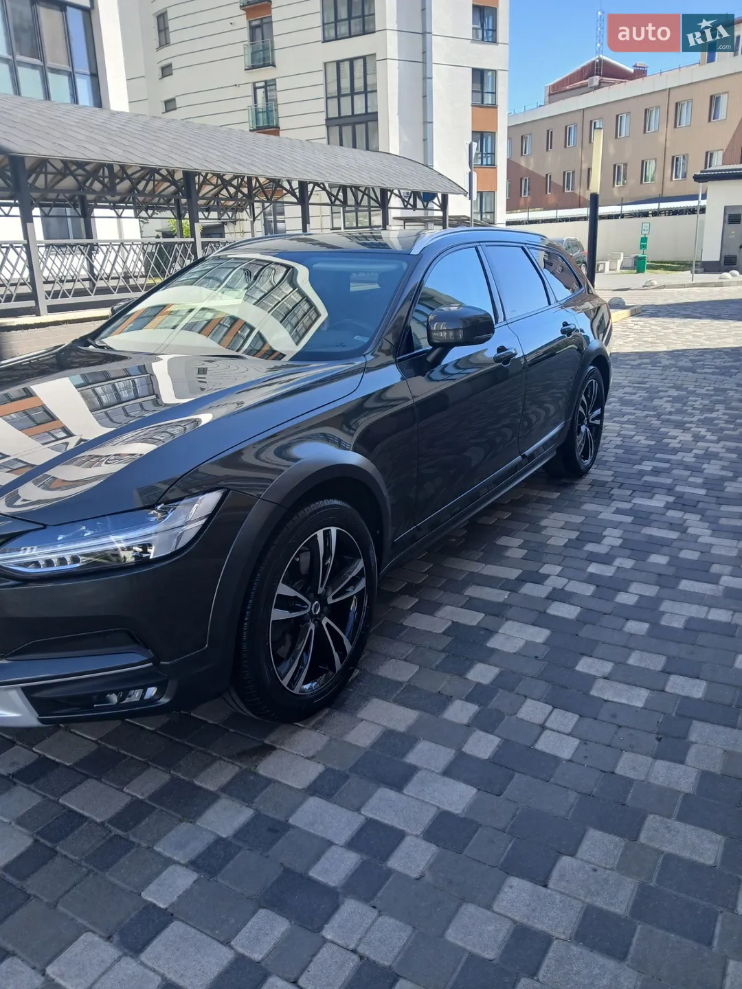 2017 Volvo V90 - мініатюра 8