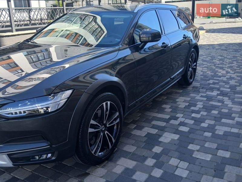 Универсал Volvo V90 2017 в Ивано-Франковске