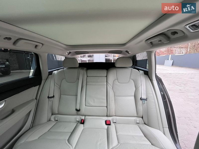Универсал Volvo V90 2017 в Ивано-Франковске