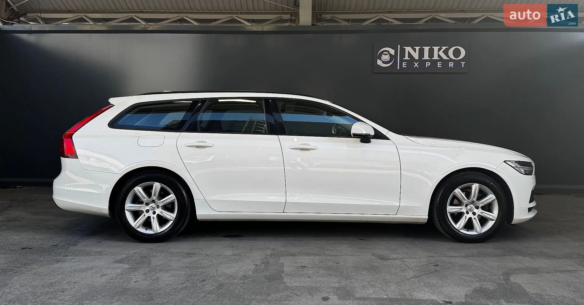 2017 Volvo V90 - мініатюра 19