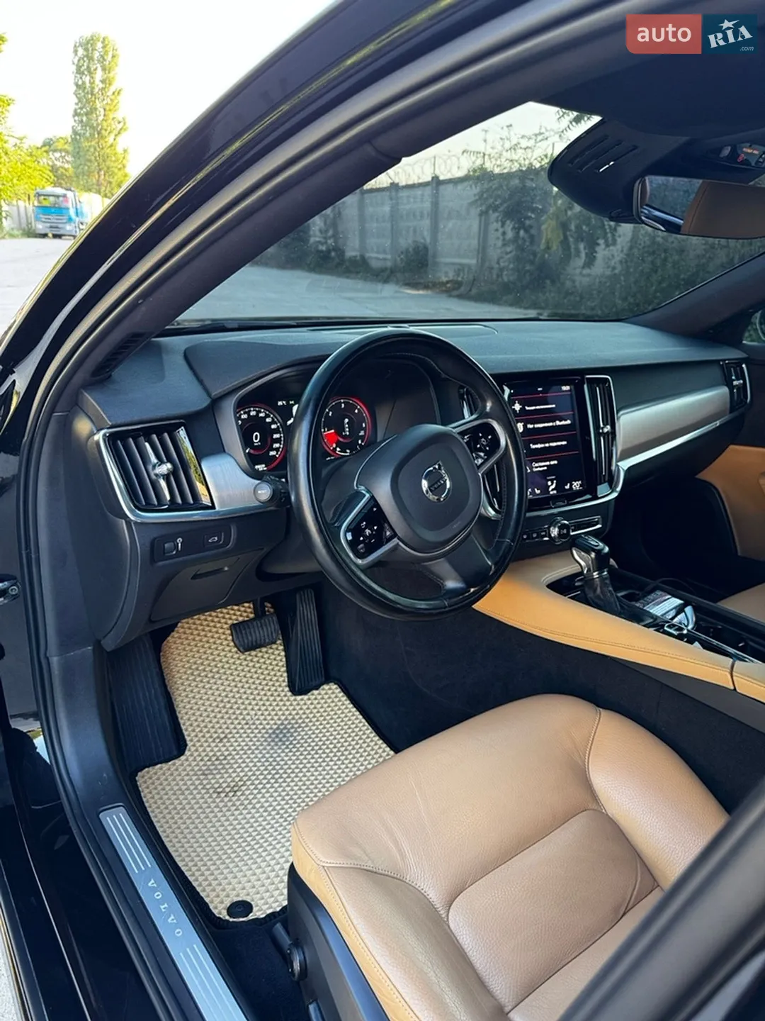 2017 Volvo V90 - мініатюра 16