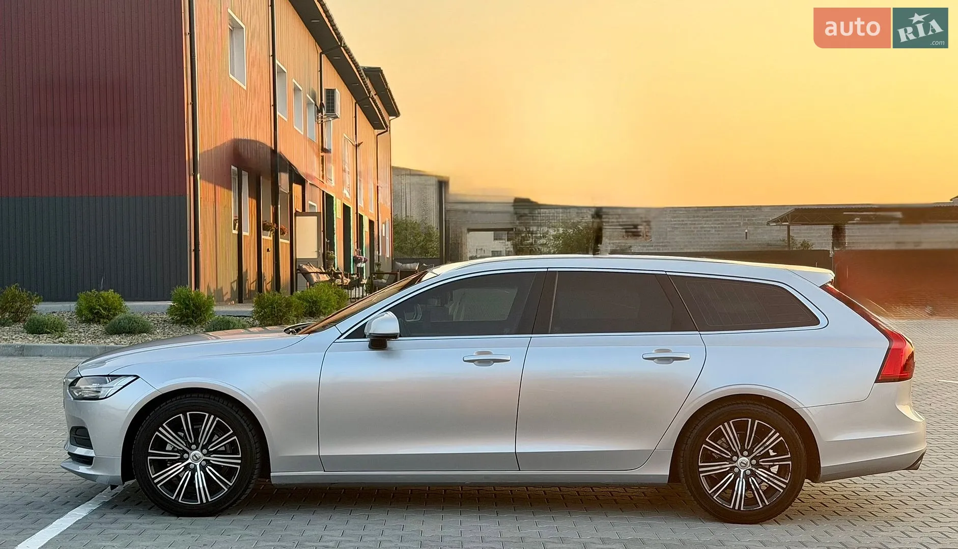 2017 Volvo V90 - мініатюра 25
