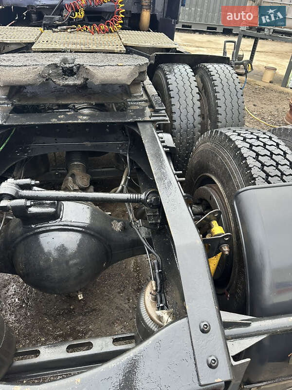 Тягач Volvo VNL 660 2003 в Одесі