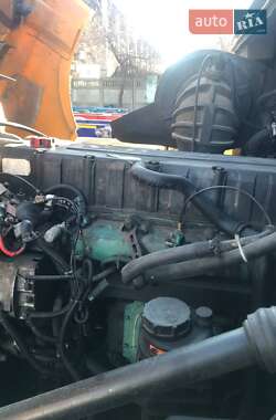 Тягач Volvo VNL 670 2002 в Великодолинському