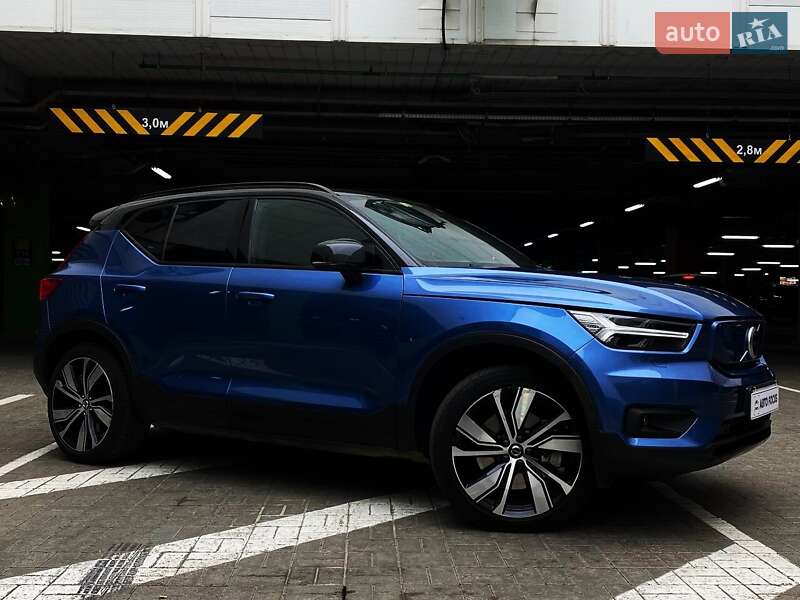 Позашляховик / Кросовер Volvo XC40 Recharge 2020 в Києві