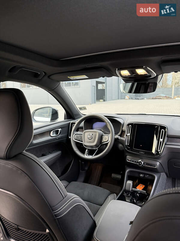 Внедорожник / Кроссовер Volvo XC40 Recharge 2024 в Ровно