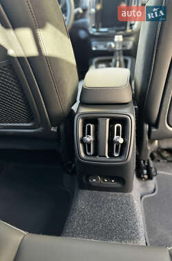 Внедорожник / Кроссовер Volvo XC40 Recharge 2022 в 