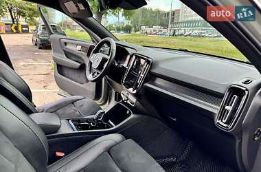 Внедорожник / Кроссовер Volvo XC40 Recharge 2021 в 