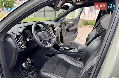 Внедорожник / Кроссовер Volvo XC40 Recharge 2021 в 