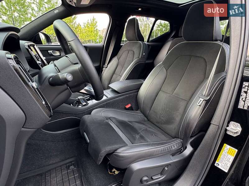 Внедорожник / Кроссовер Volvo XC40 Recharge 2021 в Киеве