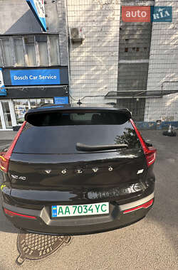 Внедорожник / Кроссовер Volvo XC40 Recharge 2023 в 