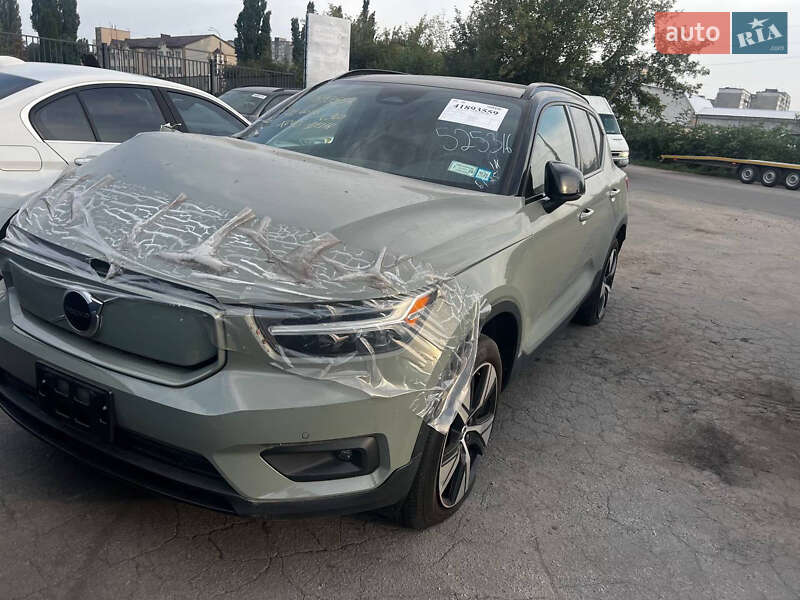 Внедорожник / Кроссовер Volvo XC40 Recharge 2021 в 