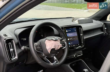 Внедорожник / Кроссовер Volvo XC40 Recharge 2022 в 