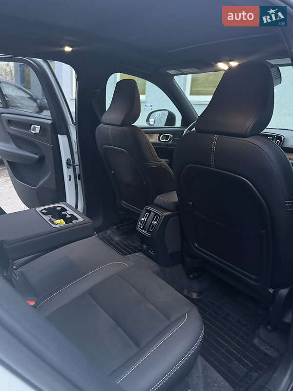 Внедорожник / Кроссовер Volvo XC40 Recharge 2022 в Ровно