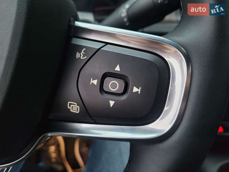 Внедорожник / Кроссовер Volvo XC40 Recharge 2022 в Ровно