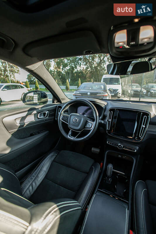 Внедорожник / Кроссовер Volvo XC40 Recharge 2021 в Львове