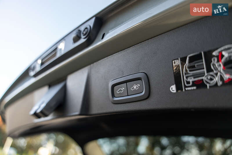 Внедорожник / Кроссовер Volvo XC40 Recharge 2021 в Львове