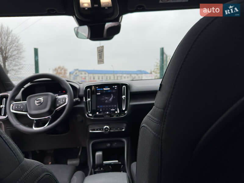 Внедорожник / Кроссовер Volvo XC40 Recharge 2022 в Тернополе