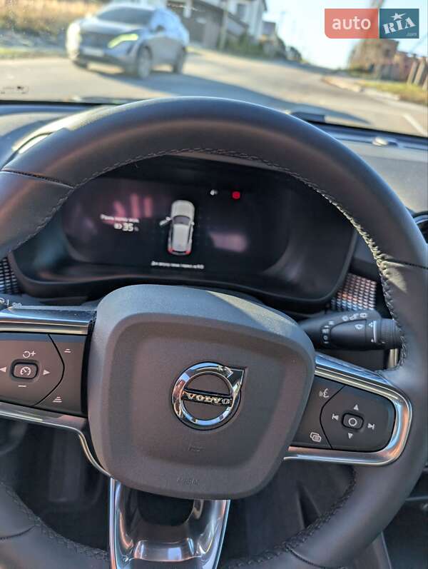 Позашляховик / Кросовер Volvo XC40 Recharge 2021 в Рівному
