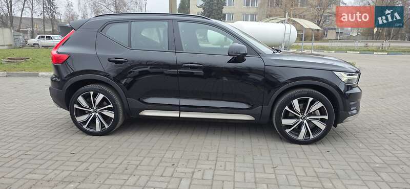 Позашляховик / Кросовер Volvo XC40 Recharge 2021 в Тернополі