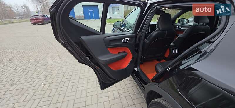 Позашляховик / Кросовер Volvo XC40 Recharge 2021 в Тернополі