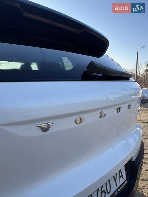 Внедорожник / Кроссовер Volvo XC40 Recharge 2022 в Ровно