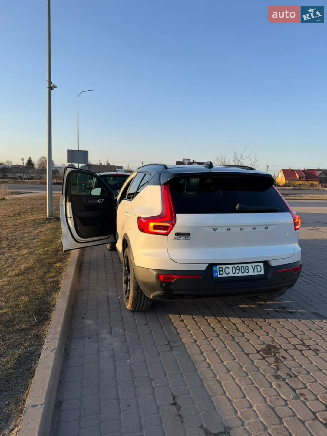 2021 Volvo XC40 - мініатюра 15