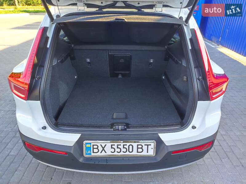 Внедорожник / Кроссовер Volvo XC40 2019 в Шепетовке