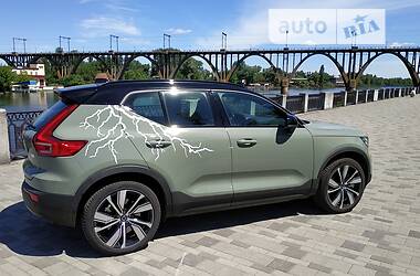 Внедорожник / Кроссовер Volvo XC40 2021 в Кривом Роге