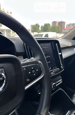 Внедорожник / Кроссовер Volvo XC40 2020 в Львове